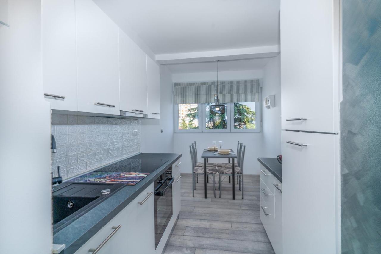 Blue Apartment G&G Rijeka Buitenkant foto
